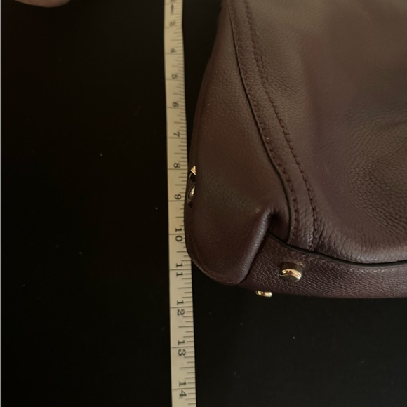 COACH luxury line hobo in Cabernet grain leather with gold hardware. NEW - Picture 12 of 15